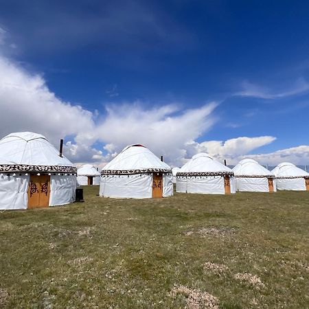 Yurt Camp "Sary-Bulun" At Song-Kul Lake, Naryn Esterno foto