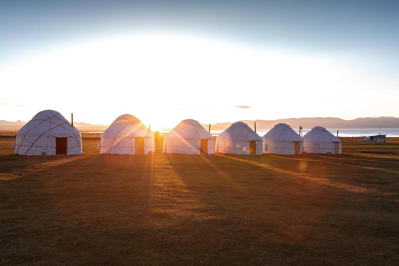 Yurt Camp "Sary-Bulun" At Song-Kul Lake, Naryn Esterno foto