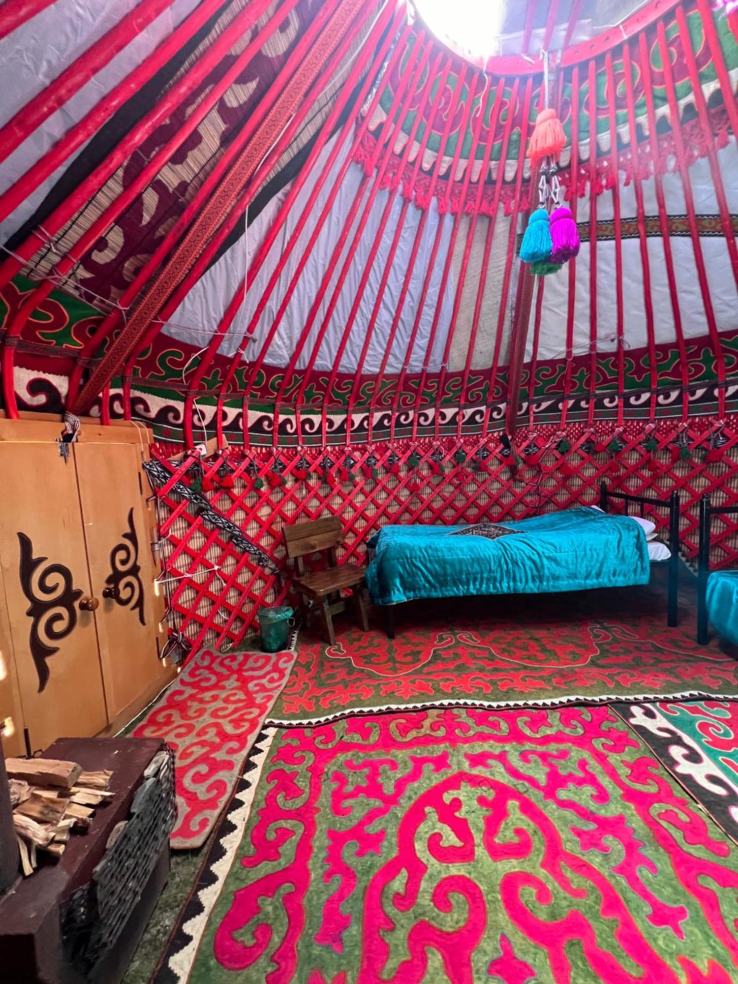 Yurt Camp "Sary-Bulun" At Song-Kul Lake, Naryn Esterno foto