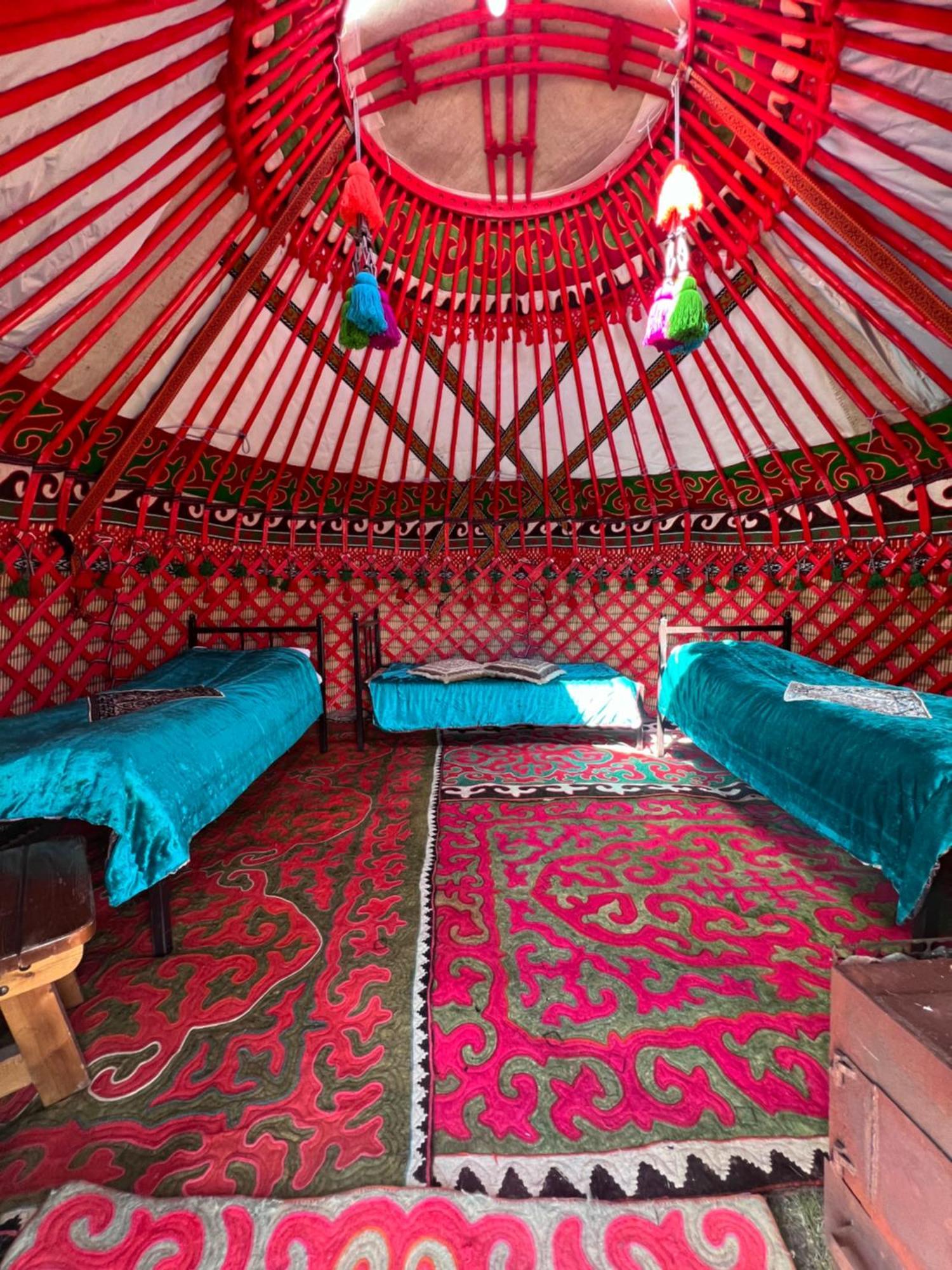 Yurt Camp "Sary-Bulun" At Song-Kul Lake, Naryn Esterno foto